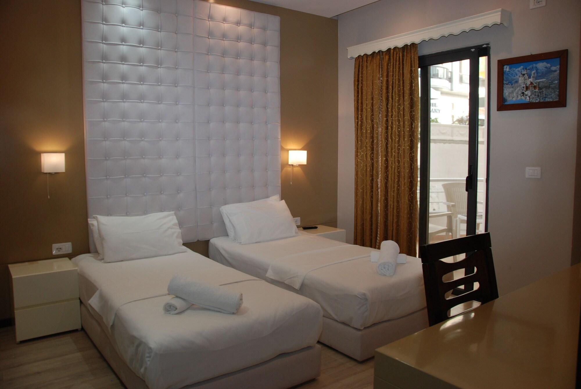 Hotel Strora Sarandë Exterior foto